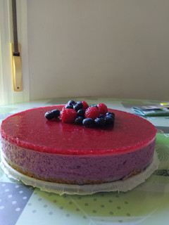 Una foto de Tarta de arándanos y moras