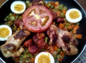 Una foto de Goulash de Carnes🍗🥩🥖🥚