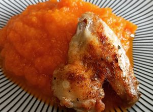 Une photo de Ailes de poulet grillées au paprika