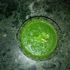 A picture of Coriander green chutney.