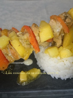 Una foto de Brochetas de pollo y mango receta ligera