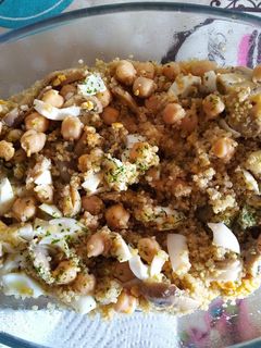 Una foto de Quinoa con garbanzos y verduras al comino😋