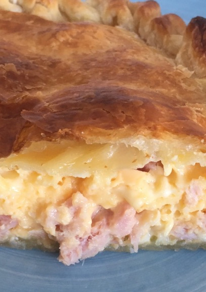 Una foto de Tarta de jamón y queso