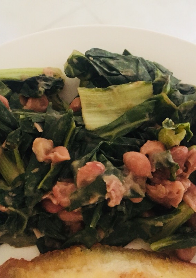 Una foto de Acelgas con frijoles graneados