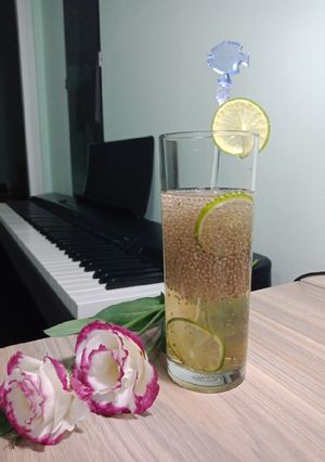 Hình của món Trà chanh mật ong hạt chia.