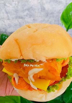 Hình của món Hamburger Gà Rán.