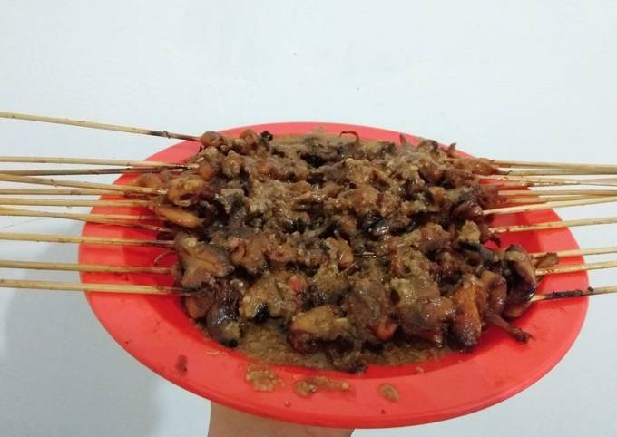 Cara Gampang Membuat Sate Jamur Bumbu Kacang, Sempurna