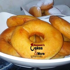 Sponge doughnuts 1 A picture of Sponge doughnuts 1.