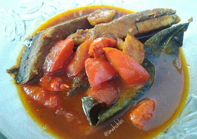 Krengsengan Pindang Tongkol Paprika