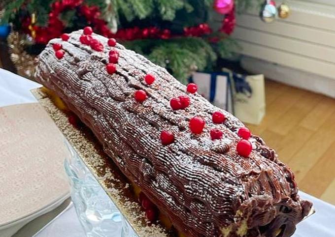 Bûche de Noel sucre à la crème 12-15 personnes 15 personnes