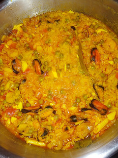 Una foto de "Sopa de pescado y marisco con arroz"