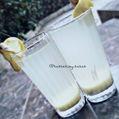 A picture of Ginger juice.