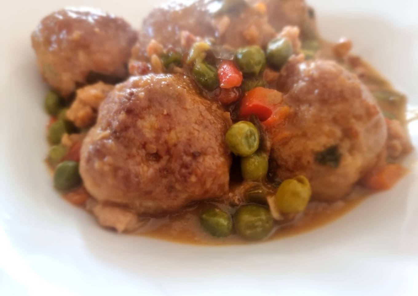 Albóndigas de ternera a la jardinera