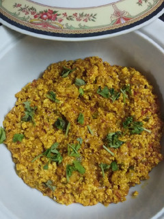 ચીઝ પનીર ભુરજી(cheese paneer bhurji) રેસીપી મુખ્ય ફોટો