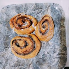 A picture of Cinnamon roll.