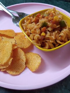 મેયોનીઝ મસાલા પાસ્તા (Mayonnaise Masala Pasta Recipe in Gujarati રેસીપી મુખ્ય ફોટો