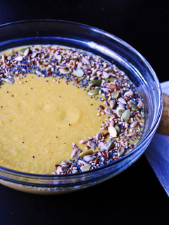 Una foto de Crema de verduras y garbanzos al curry