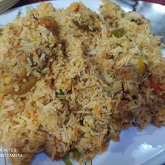 A picture of Chicken Biryani.