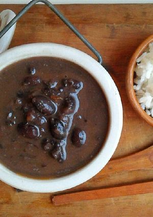 Foto principal de Porotos Negros en su Salsa