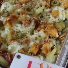 A picture of Pizza fries.