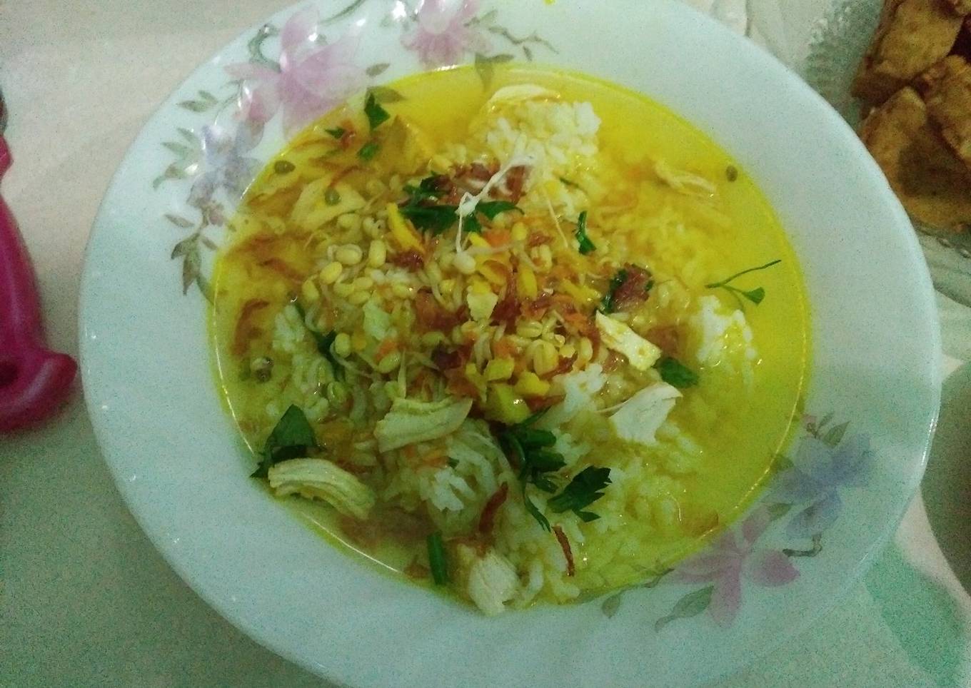 Soto ayam kuning