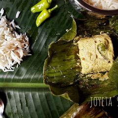 A picture of Paneer paturi.