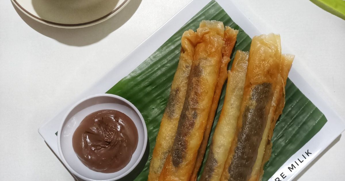 638. Lumpia Coklat Keju