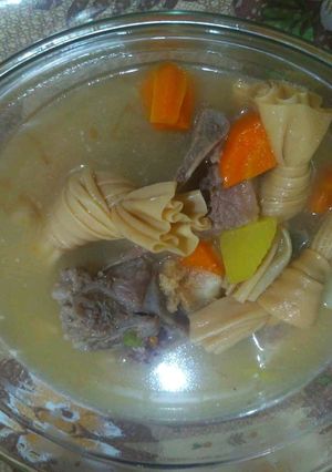 Foto resep Sup iga sapi kembang tahu