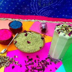 A picture of Keshar Pista Thandai, Holi Special.
