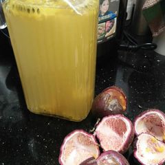 A picture of Passion fruit drinks.