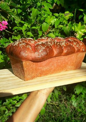 Una foto de Pan brioche de remolacha con técnica tang zhong🙃