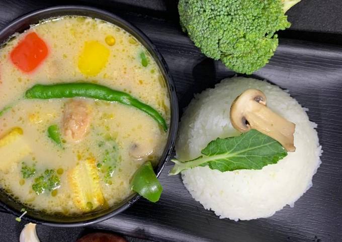 Recipe of Any-night-of-the-week Vegetable Green Thai Curry