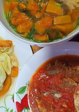 Hình của món Bí đỏ xào cải.
