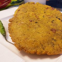 A picture of Makki ki Poori : Crispy & Spicy 💕.