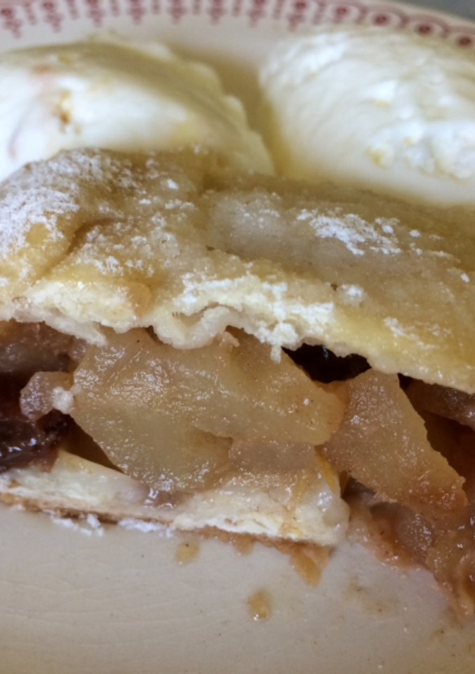 Una foto de Strudel De Manzana 🍏