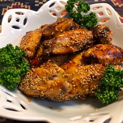 A picture of Japanese Teriyaki Chicken with pepper and sesame.