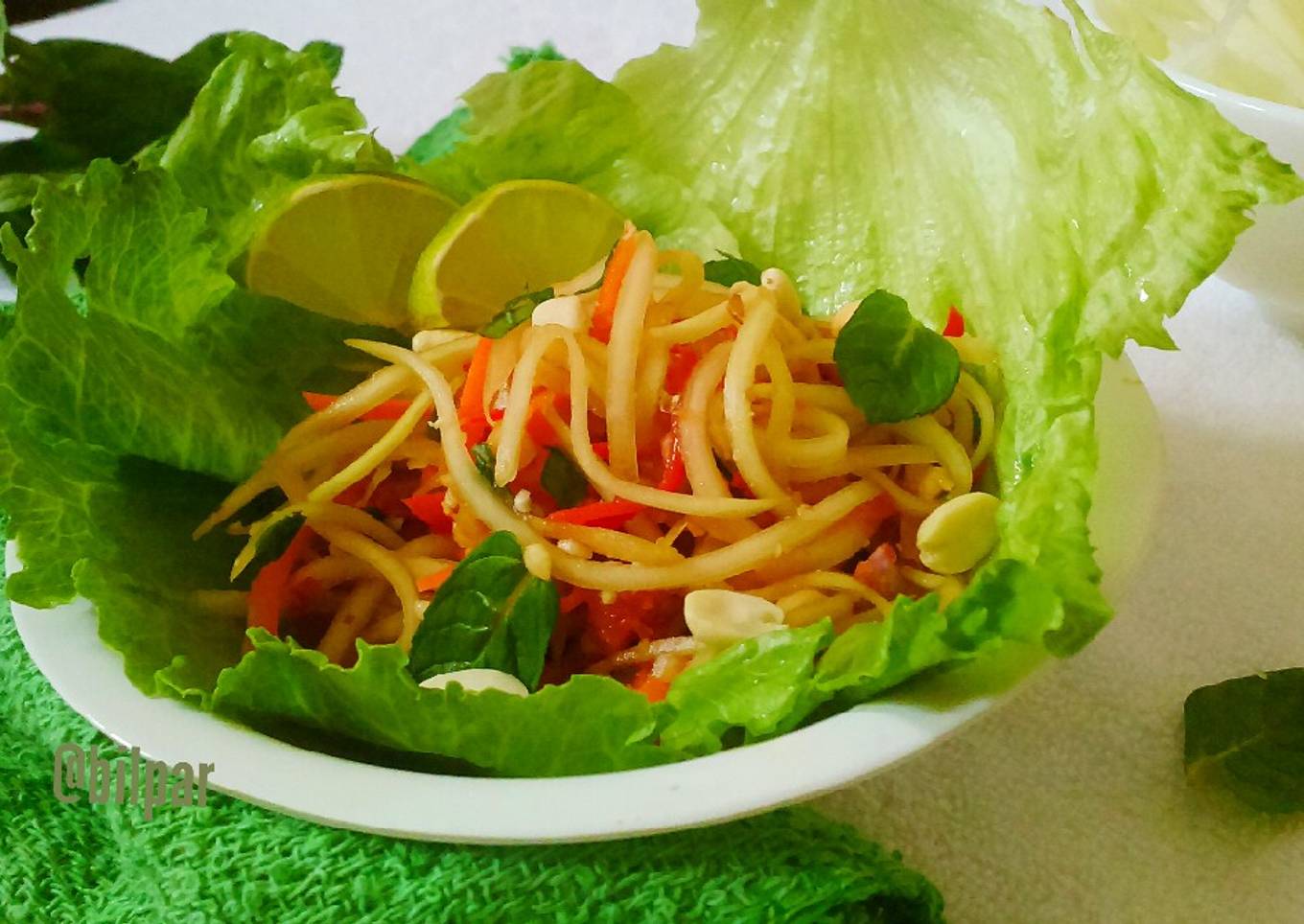 Spicy Raw Papaya Salad
