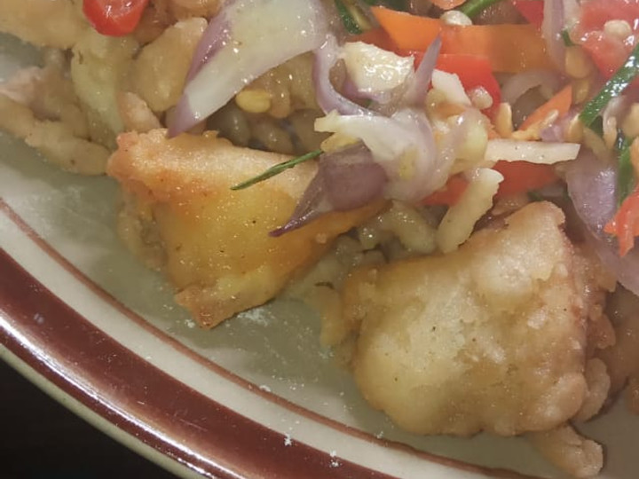 Langkah Mudah untuk Menyiapkan Jamur tiram crispy, with ayam dan sambel mentah Anti Gagal