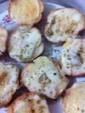 خبزية ثوم وجبنة / cheese garlic bread