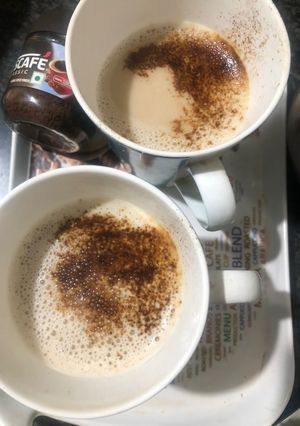 A picture of Coffee creamer.