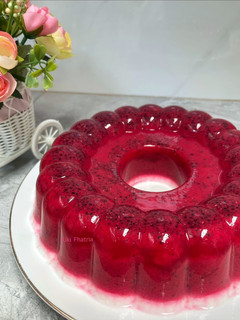 Foto resep Puding Yogurt Buah Naga Lapis Susu