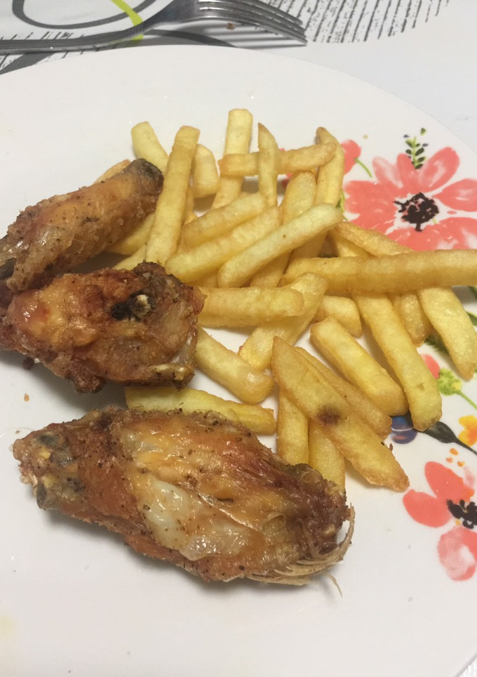 Una foto de Alas de pollo fritas 🐓