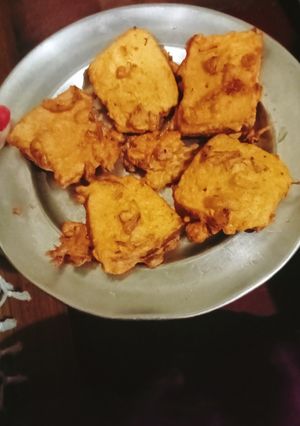 ब्रेड पकौड़े (bread pakode recipe in Hindi) रेसिपी मुख्य फोटो