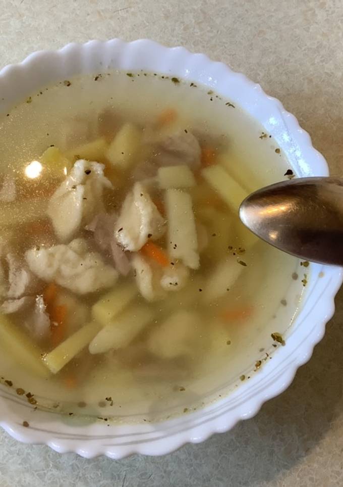 Курячий суп з галушками