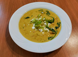 Foto di Zuppa Cremosa di Ceci, Porri e Spinaci Asian Touch