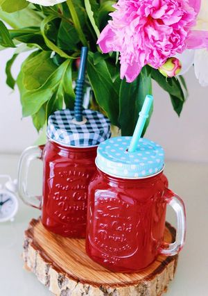 A picture of Raspberry jelly or "Kissel".