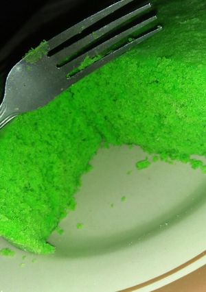 Foto resep Bolu pandan kukus empuk gurih