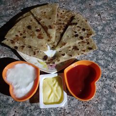 Quick aalu paneer paratha A picture of Quick aalu paneer paratha.