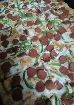صورة لوصفة بيتزا نقانق 😋