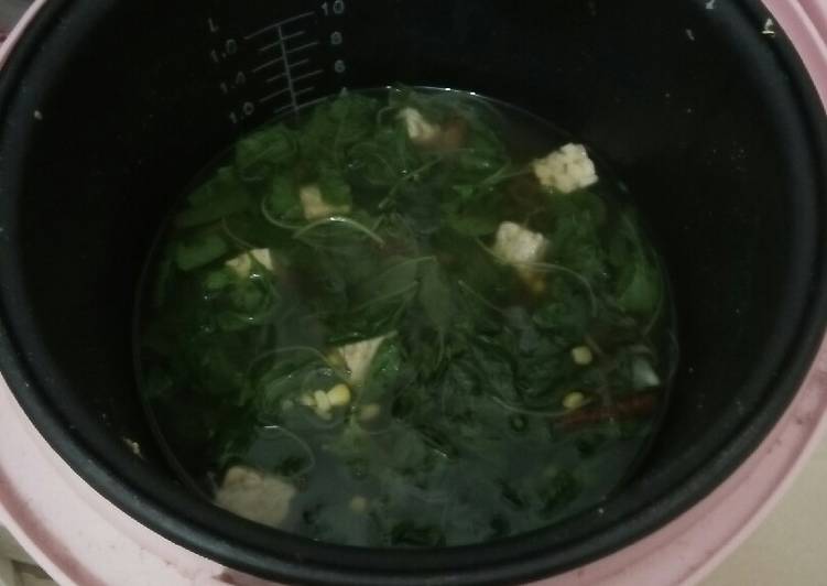 Sayur Bayam Jagung Tempe (magic com)